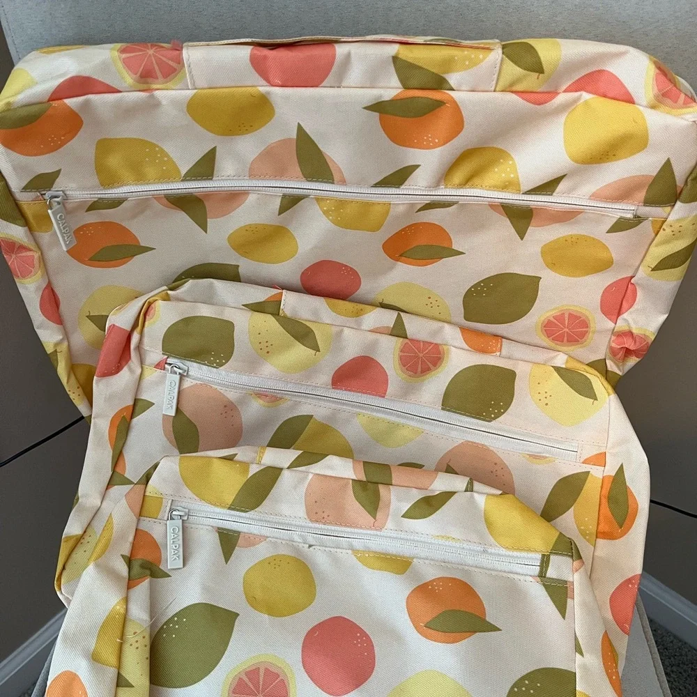 Calpak NEW 3 piece packing cubes - Picture 2 of 2